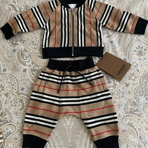 Burberry Infant Jogging Suit